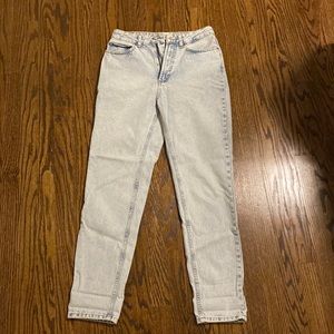 BDG Mom Light-Wash High Rise Jeans